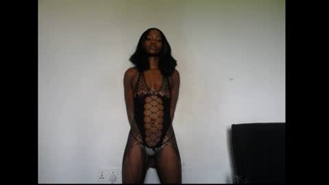 caroline online show from 06-27-26, 12:22