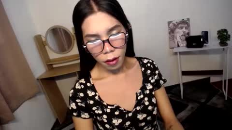 Snapshot of carol_linaxxx chatting on 12-08-24, 12:40 Carolina online show from 12-08-24, 12:40