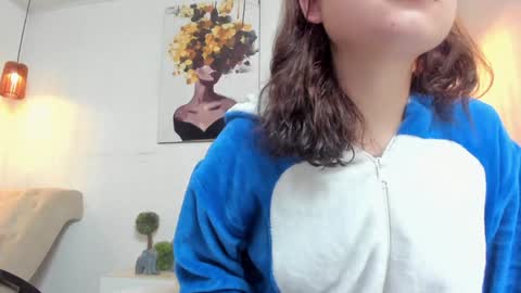 Snapshot of carol_pinter chatting on 01-21-25, 10:19 Carol online show from 01-21-25, 10:19