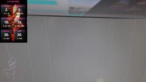 Caroline online show from 11-13-25, 01:32