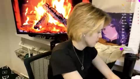 Call me Carol online show from 11-27-25, 08:16