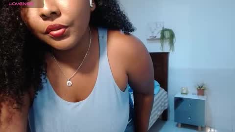 Snapshot of caroldelatorre chatting on 10-01-25, 10:16 Carol de la torre online show from 10-01-25, 10:16