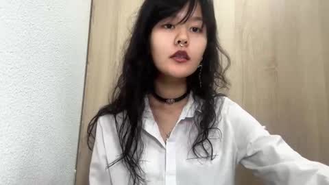 Snapshot of carolfreer chatting on 11-09-25, 01:20 Kim online show from 11-09-25, 01:20