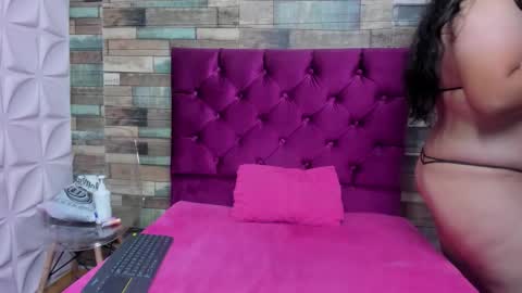 Angie Carolina online show from 02-27-26, 07:47