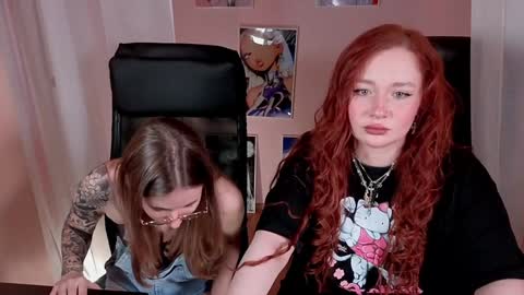 Snapshot of carolina_winter chatting on 01-11-25, 08:43 Mira online show from 01-11-25, 08:43