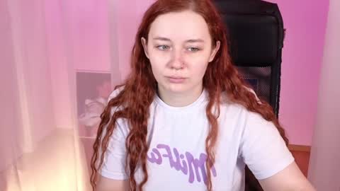 Snapshot of carolina_winter chatting on 01-19-25, 08:07 Mira online show from 01-19-25, 08:07