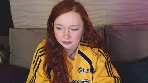 Snapshot of carolina_winter chatting on 01-23-25, 08:25 Mira online show from 01-23-25, 08:25