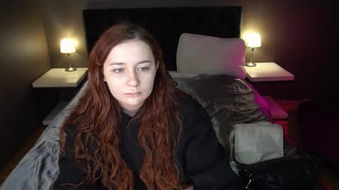 Snapshot of carolina_winter chatting on 02-22-25, 05:55 Mira online show from 02-22-25, 05:55