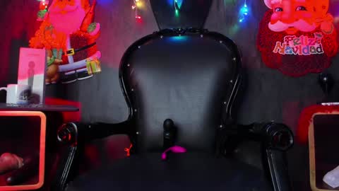 Snapshot of carolinaarias_ chatting on 12-14-24, 02:34 carolina online show from 12-14-24, 02:34