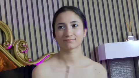 Snapshot of carolinahart chatting on 07-05-26, 04:52 carolinahart online show from 07-05-26, 04:52