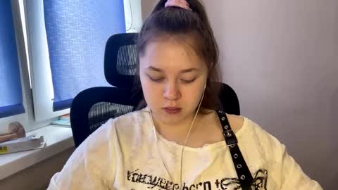 carolindueno online show from 03-07-26, 08:00