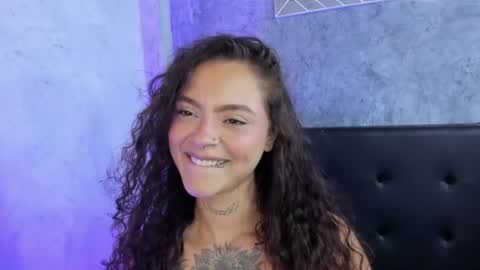 Snapshot of caroline_clark420 chatting on 07-22-26, 06:54 Caroline Clark online show from 07-22-26, 06:54