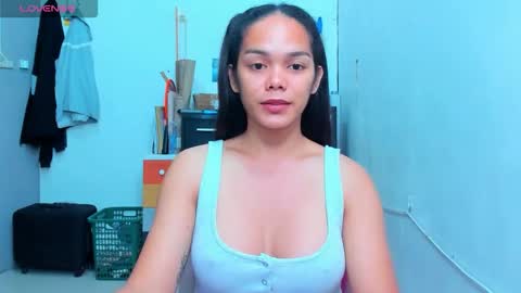 caroline_east online show from 02-28-26, 06:36