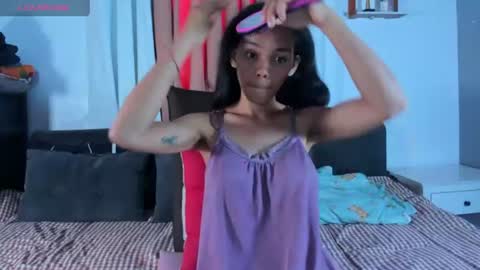 Snapshot of caroline_east chatting on 06-16-26, 01:30 caroline_east online show from 06-16-26, 01:30
