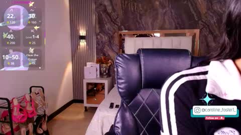 caroline_foster1 online show from 02-04-26, 12:11