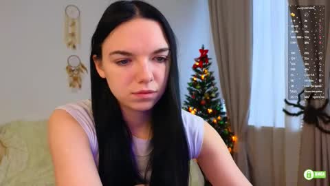 Snapshot of caroline_hey chatting on 02-10-26, 09:13 Mary and Carol online show from 02-10-26, 09:13