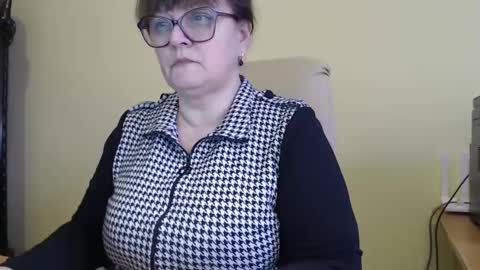 Snapshot of carolinedream_ chatting on 02-03-25, 06:34 CarolineDream  online show from 02-03-25, 06:34