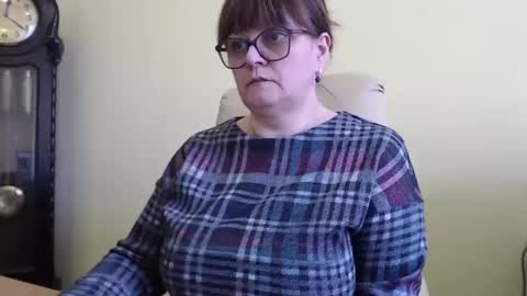 Snapshot of carolinedream_ chatting on 02-04-25, 10:21 CarolineDream  online show from 02-04-25, 10:21