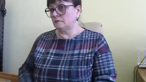 Snapshot of carolinedream_ chatting on 02-18-25, 10:38 CarolineDream  online show from 02-18-25, 10:38