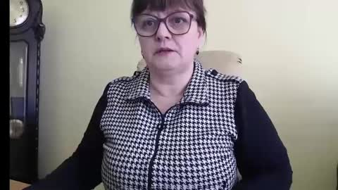 Snapshot of carolinedream_ chatting on 02-28-25, 06:32 CarolineDream  online show from 02-28-25, 06:32