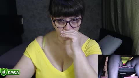 Snapshot of carolinedream_ chatting on 09-12-25, 04:45 CarolineDream  online show from 09-12-25, 04:45