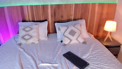 Caroline online show from 09-29-25, 07:40