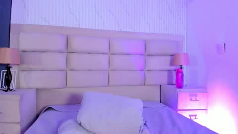 Caroline online show from 03-09-26, 02:54