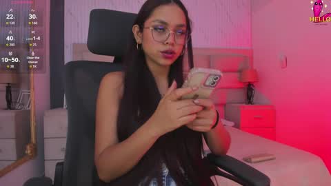 Caroline online show from 04-10-26, 01:49