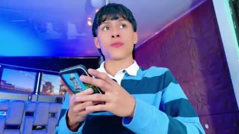 Snapshot of carolinejesh chatting on 02-02-26, 06:39 carolinejesh online show from 02-02-26, 06:39