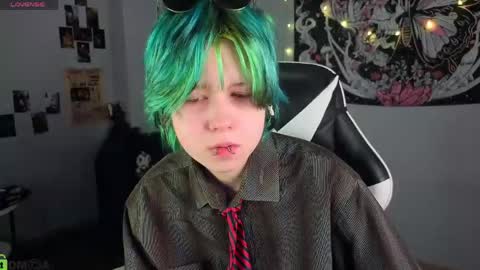 CarolineRichter online show from 04-30-26, 03:02