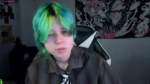 Snapshot of carolinerichter chatting on 05-04-26, 03:02 CarolineRichter online show from 05-04-26, 03:02
