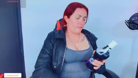 Carolinhe  online show from 11-19-25, 08:20