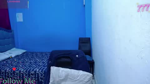 Carolinhe  online show from 05-28-26, 08:50