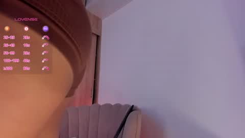 carolinna_ online show from 07-03-26, 01:23