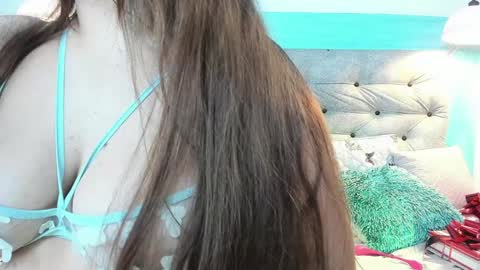 Snapshot of carolinne_89 chatting on 12-13-24, 02:16 caro online show from 12-13-24, 02:16
