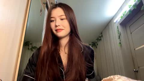 Snapshot of carolynexford chatting on 12-03-25, 10:02 Emma online show from 12-03-25, 10:02