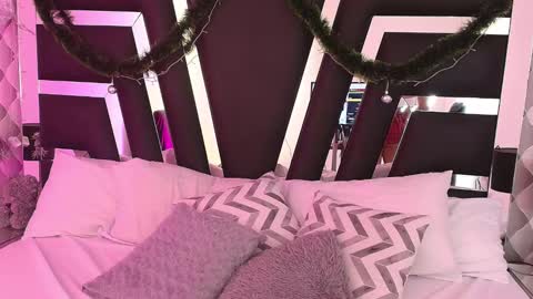 Snapshot of caroo_gomeez chatting on 01-10-25, 07:11 Caro Gmez online show from 01-10-25, 07:11