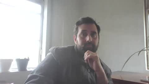 Snapshot of casalvinte5 chatting on 03-11-25, 11:12 Anna Jones and Larry Jones online show from 03-11-25, 11:12