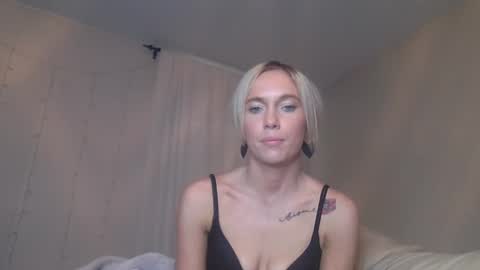 Snapshot of caseygirl6879 chatting on 10-07-25, 10:07 Casey Lakes online show from 10-07-25, 10:07