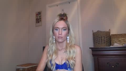 Snapshot of caseygirl6879 chatting on 10-14-25, 11:16 Casey Lakes online show from 10-14-25, 11:16