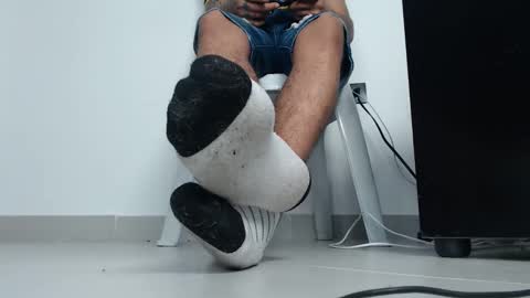 Snapshot of cash_master777 chatting on 12-05-25, 02:31 cash_master777 online show from 12-05-25, 02:31