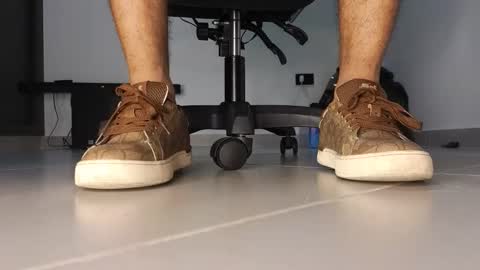 Snapshot of cash_master777 chatting on 12-15-25, 11:53 cash_master777 online show from 12-15-25, 11:53