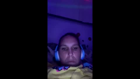 Cash Couple online show from 10-24-25, 01:13