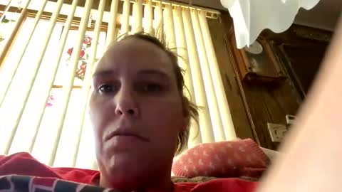 Cash Couple online show from 10-26-25, 07:20