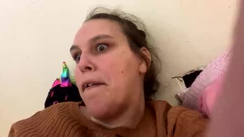 Cash Couple online show from 04-19-26, 08:44