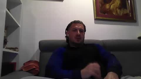 Snapshot of cashmaster33 chatting on 03-10-25, 06:12 cashmaster33 online show from 03-10-25, 06:12
