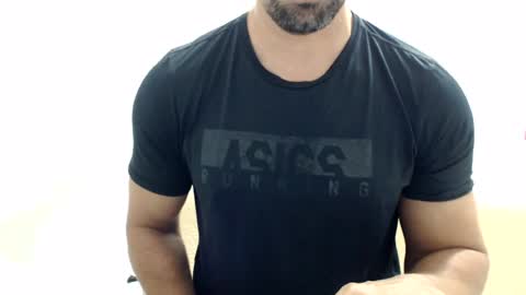 Snapshot of cashmastermuscle77 chatting on 07-09-26, 12:09 cashmastermuscle77 online show from 07-09-26, 12:09