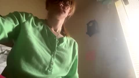 Snapshot of casidy1 chatting on 02-10-25, 10:19 casidy1 online show from 02-10-25, 10:19