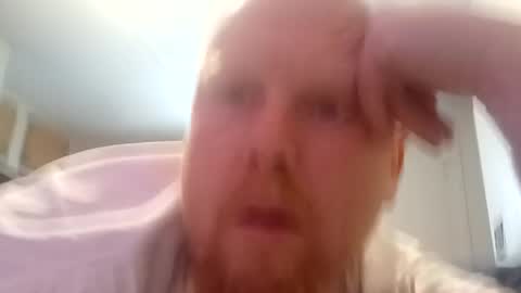 Snapshot of casper42032 chatting on 01-23-25, 07:18 Sir Stroke Alot online show from 01-23-25, 07:18