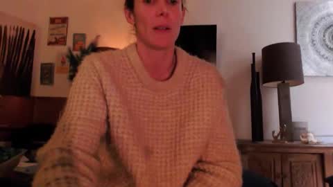 cassandra06400 online show from 11-05-25, 10:10